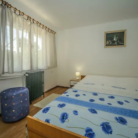 Apartment Ana *